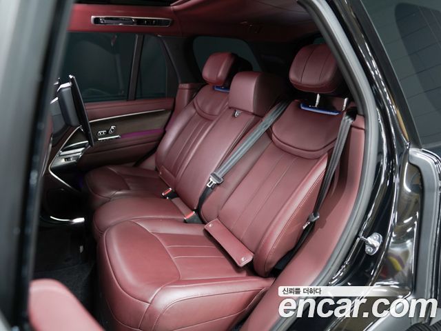 Land Rover Range Rover 2023 — photo 10