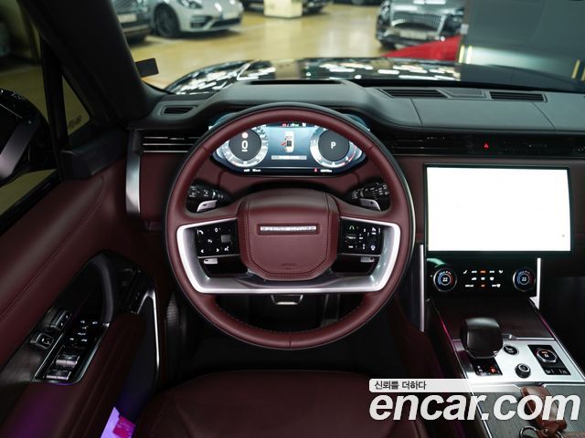 Land Rover Range Rover 2023 — photo 14