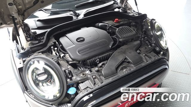 Mini Cooper 2024 — photo 6