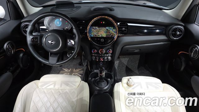 Mini Cooper 2024 — photo 7