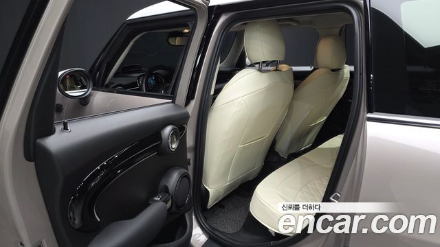 Mini Cooper 2024 — photo 12