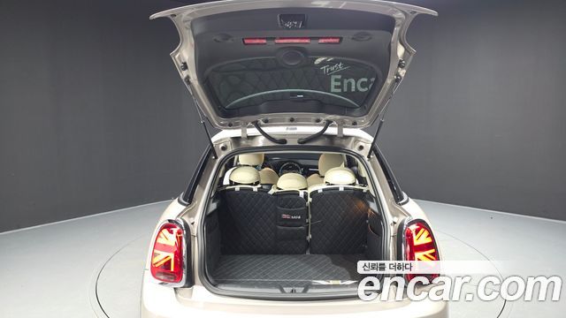 Mini Cooper 2024 — photo 20