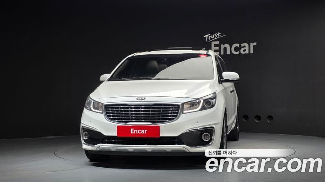 Kia Canival 2015 — photo 3