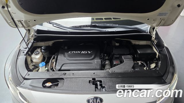 Kia Canival 2015 — photo 6