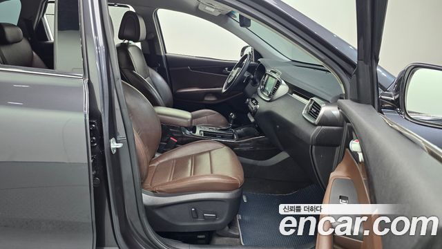 Kia Sorento 2017 — photo 17