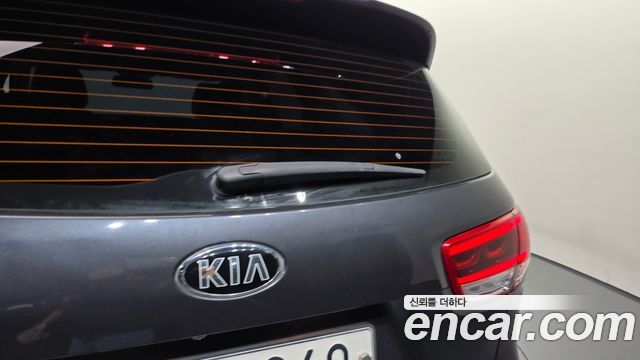 Kia Sorento 2017 — photo 30