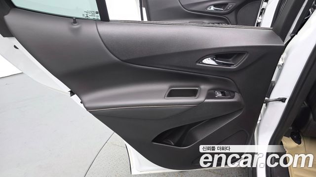 Chevrolet Korea Equinox 2022 — photo 15