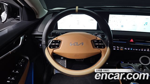 Kia EV6 2023 — photo 19