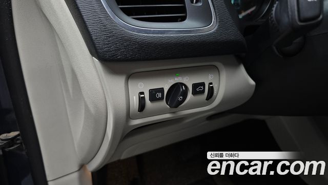 Volvo V40 2014 — photo 16