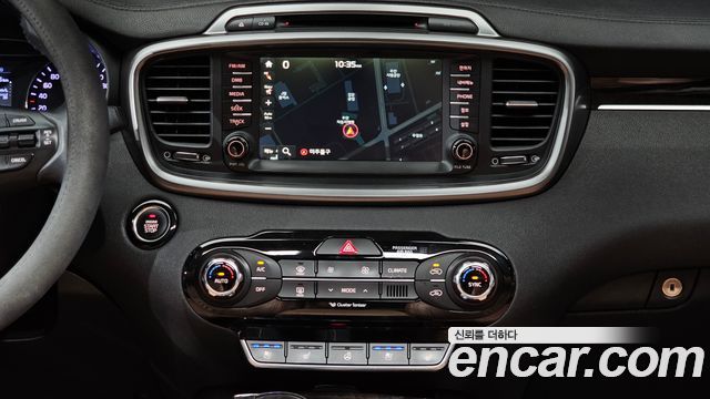 Kia Sorento 2015 — photo 14