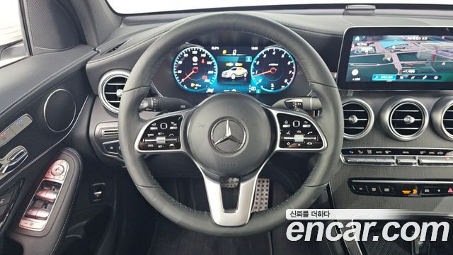 Mercedes-Benz GLC-Class 2021 — photo 19