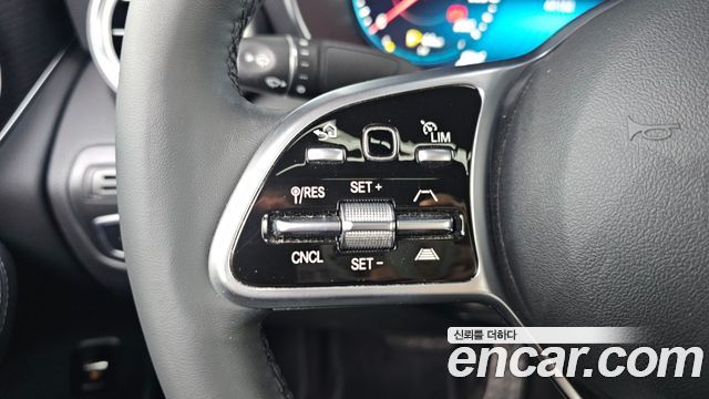 Mercedes-Benz GLC-Class 2021 — photo 25