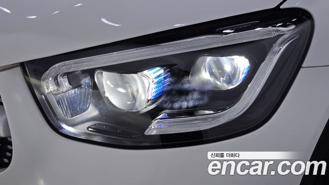 Mercedes-Benz GLC-Class 2021 — photo 8