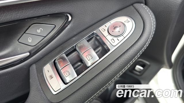 Mercedes-Benz GLC-Class 2021 — photo 29