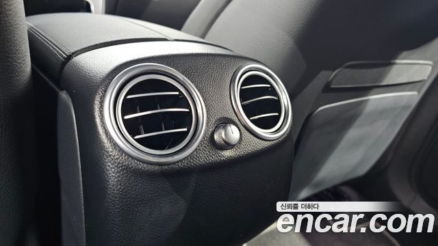 Mercedes-Benz GLC-Class 2021 — photo 34