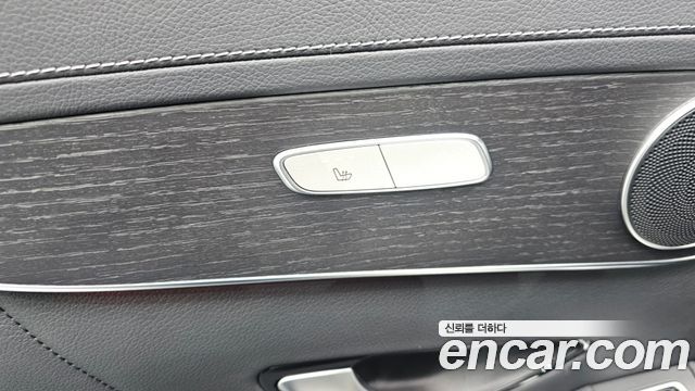Mercedes-Benz GLC-Class 2021 — photo 35