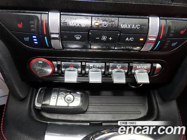 Ford Mustang 2018 — photo 15