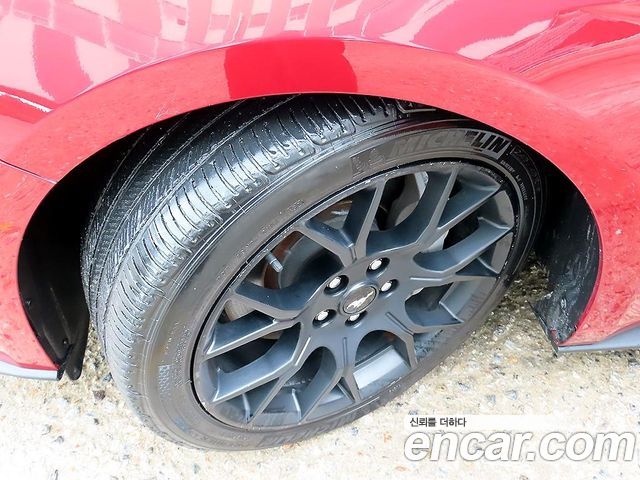 Ford Mustang 2018 — photo 17