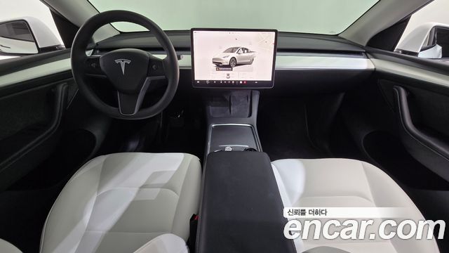 Tesla Model Y 2024 — photo 10