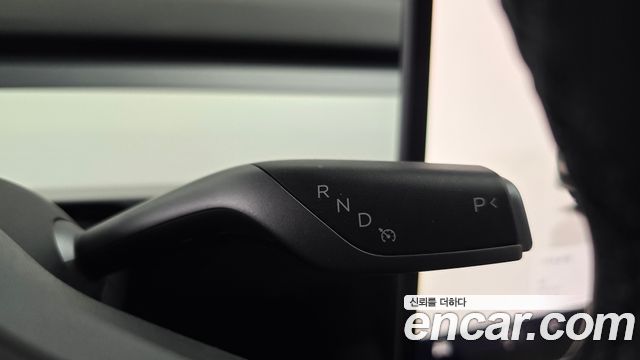 Tesla Model Y 2024 — photo 12
