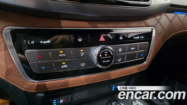 KG Mobility Rexton 2019 — photo 37