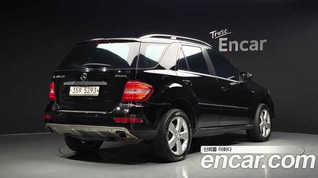 Mercedes-Benz M-class 2010 — photo 2