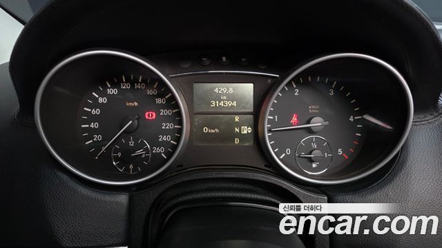 Mercedes-Benz M-class 2010 — photo 11