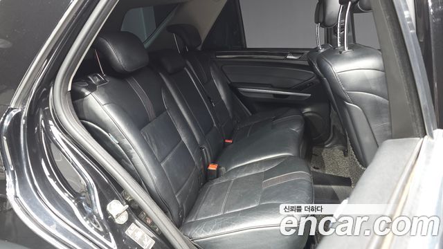 Mercedes-Benz M-class 2010 — photo 18