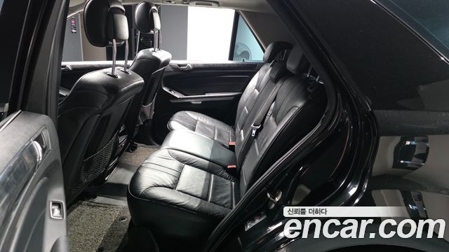Mercedes-Benz M-class 2010 — photo 16