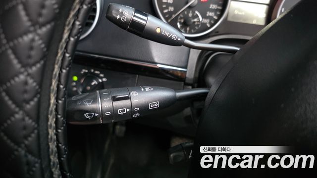 Mercedes-Benz M-class 2010 — photo 27