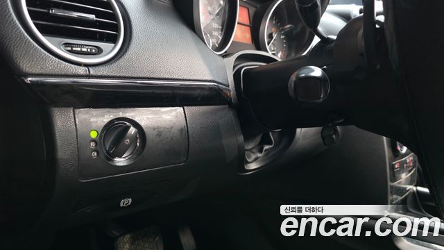 Mercedes-Benz M-class 2010 — photo 28