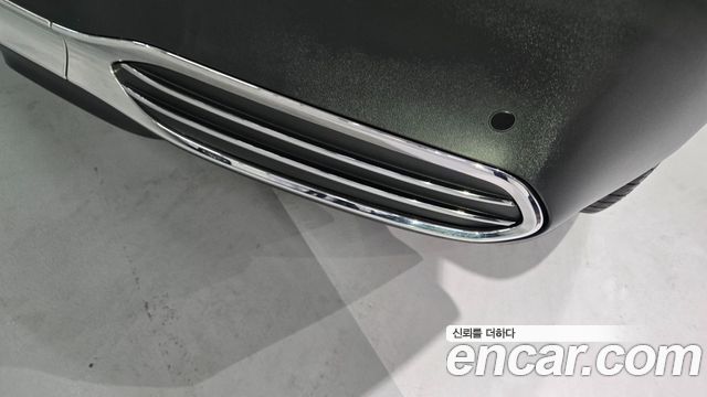 Mercedes-Benz EQE 2026 — photo 11