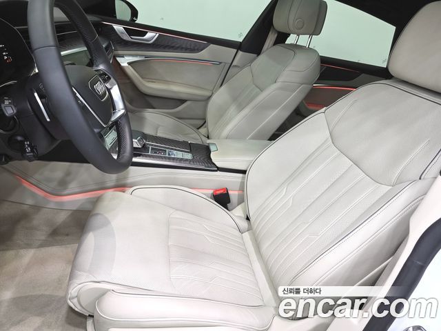 Audi A7 2025 — photo 10