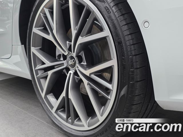 Audi A7 2025 — photo 20