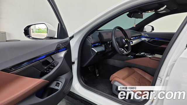 BMW i5 2025 — photo 13