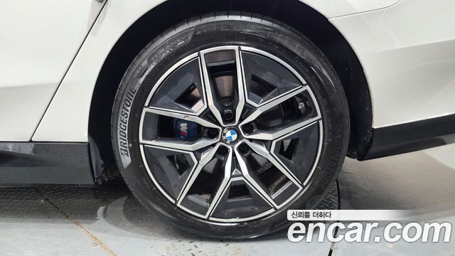 BMW i5 2025 — photo 7
