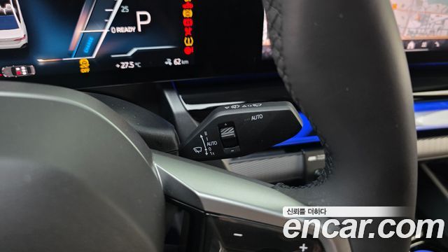 BMW i5 2025 — photo 30