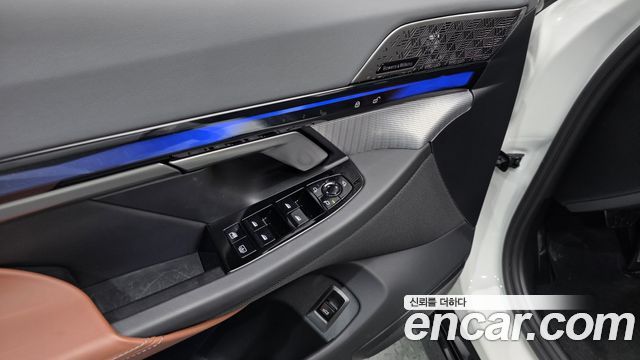 BMW i5 2025 — photo 34