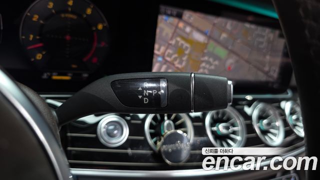 Mercedes-Benz CLS-Class 2019 — photo 12