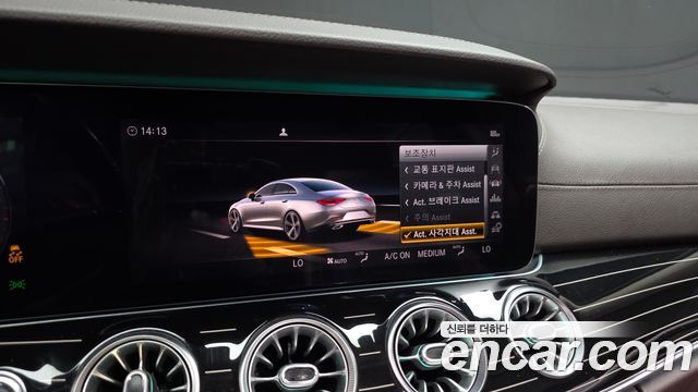 Mercedes-Benz CLS-Class 2019 — photo 23