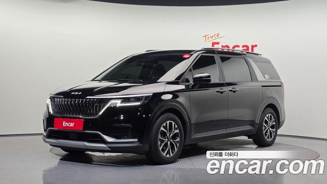 Kia Canival 2022 — photo 1