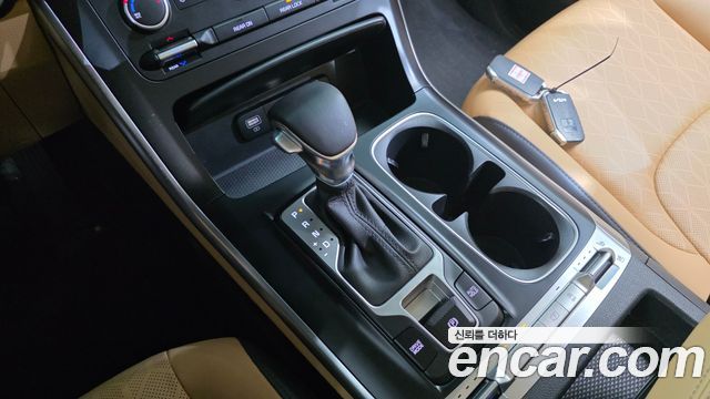Kia Canival 2022 — photo 12