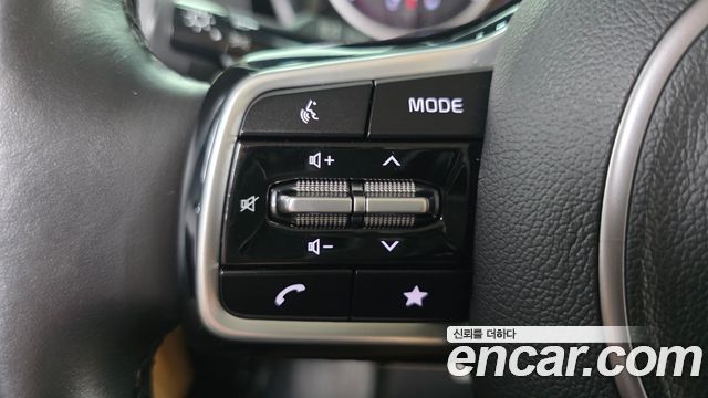 Kia Canival 2022 — photo 25