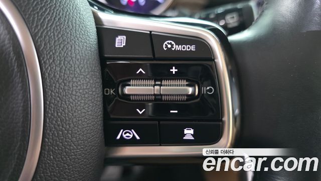 Kia Canival 2022 — photo 26