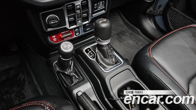 Jeep Wrangler 2024 — photo 12