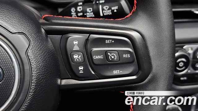 Jeep Wrangler 2024 — photo 21