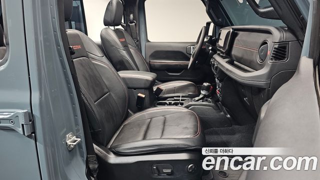 Jeep Wrangler 2024 — photo 16
