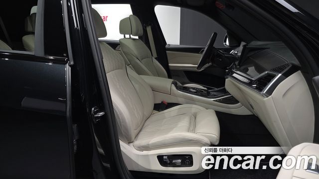 BMW X7 2025 — photo 17