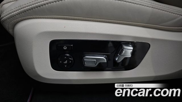 BMW X7 2025 — photo 38