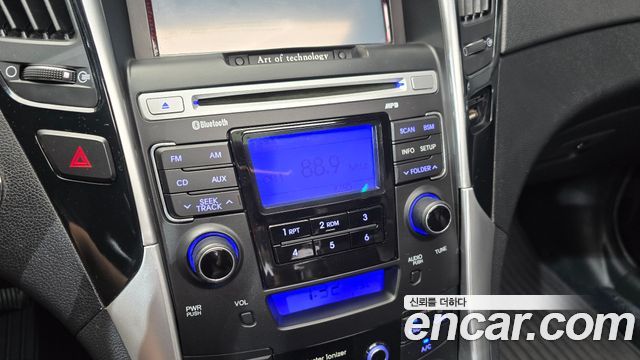 Hyundai Sonata 2011 — photo 14